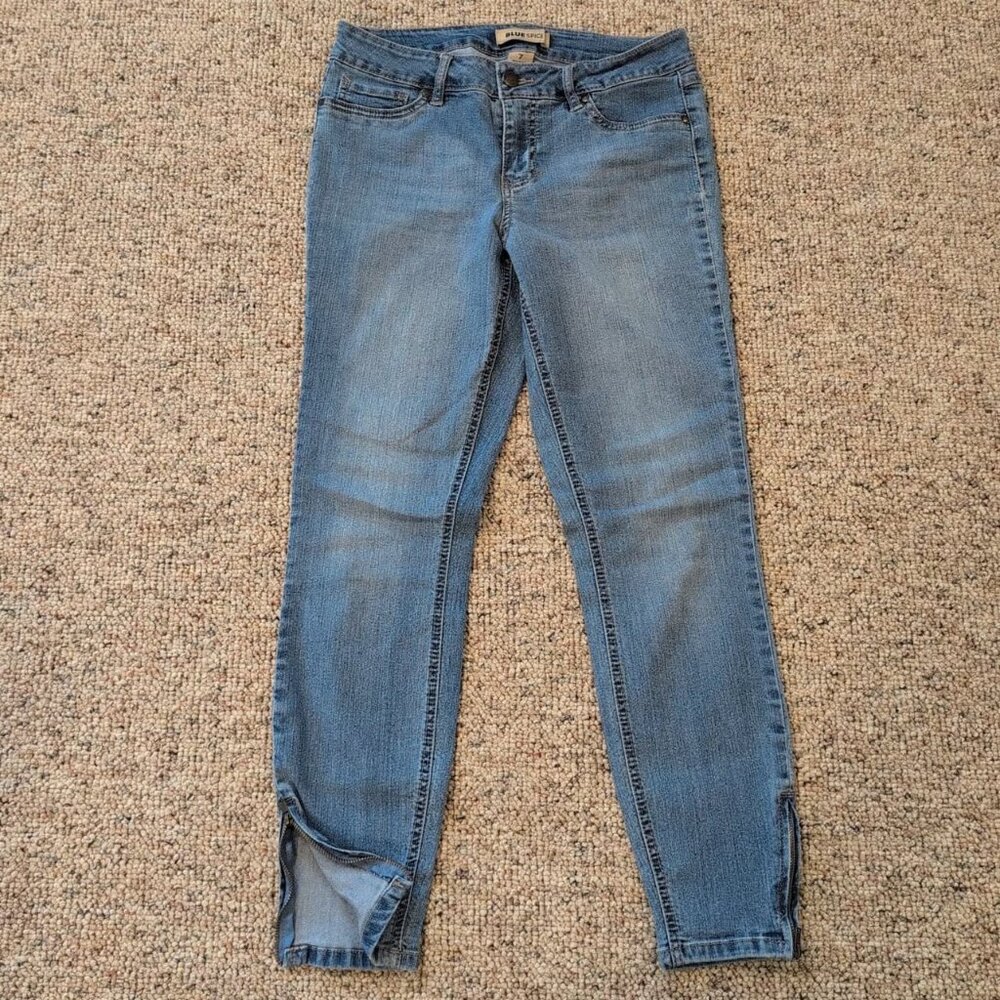 Blue Spice Junior's size 7 Light Wash Stretch Skinny Jeans Zippered Ankle